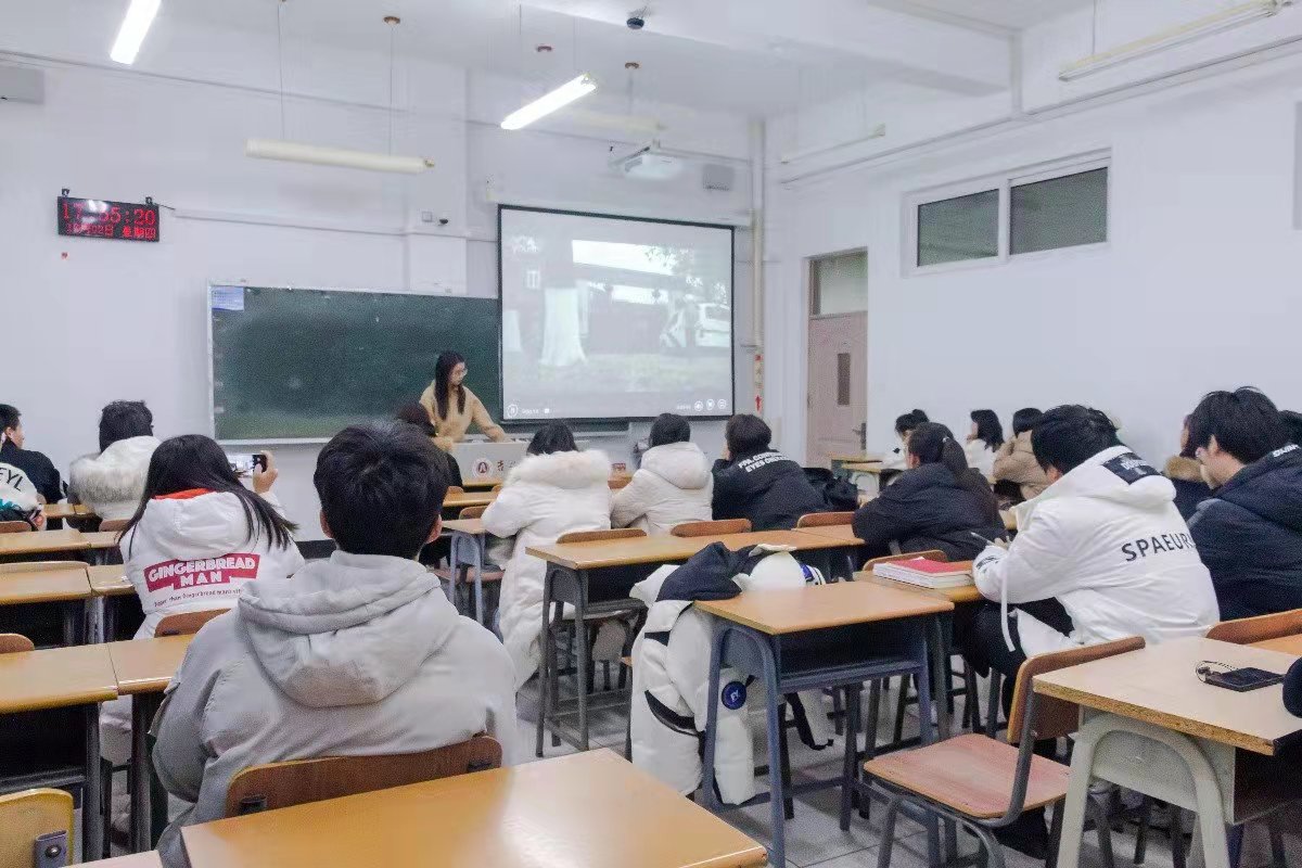 说明: 微信图片_202112052321018